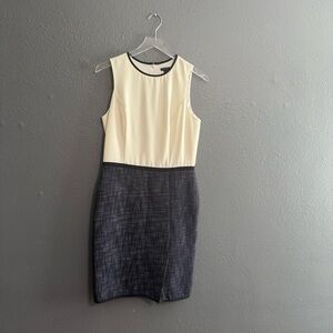Ann Taylor Navy and White Tweed Skirt Sleeveless Sheath Dress Size 6